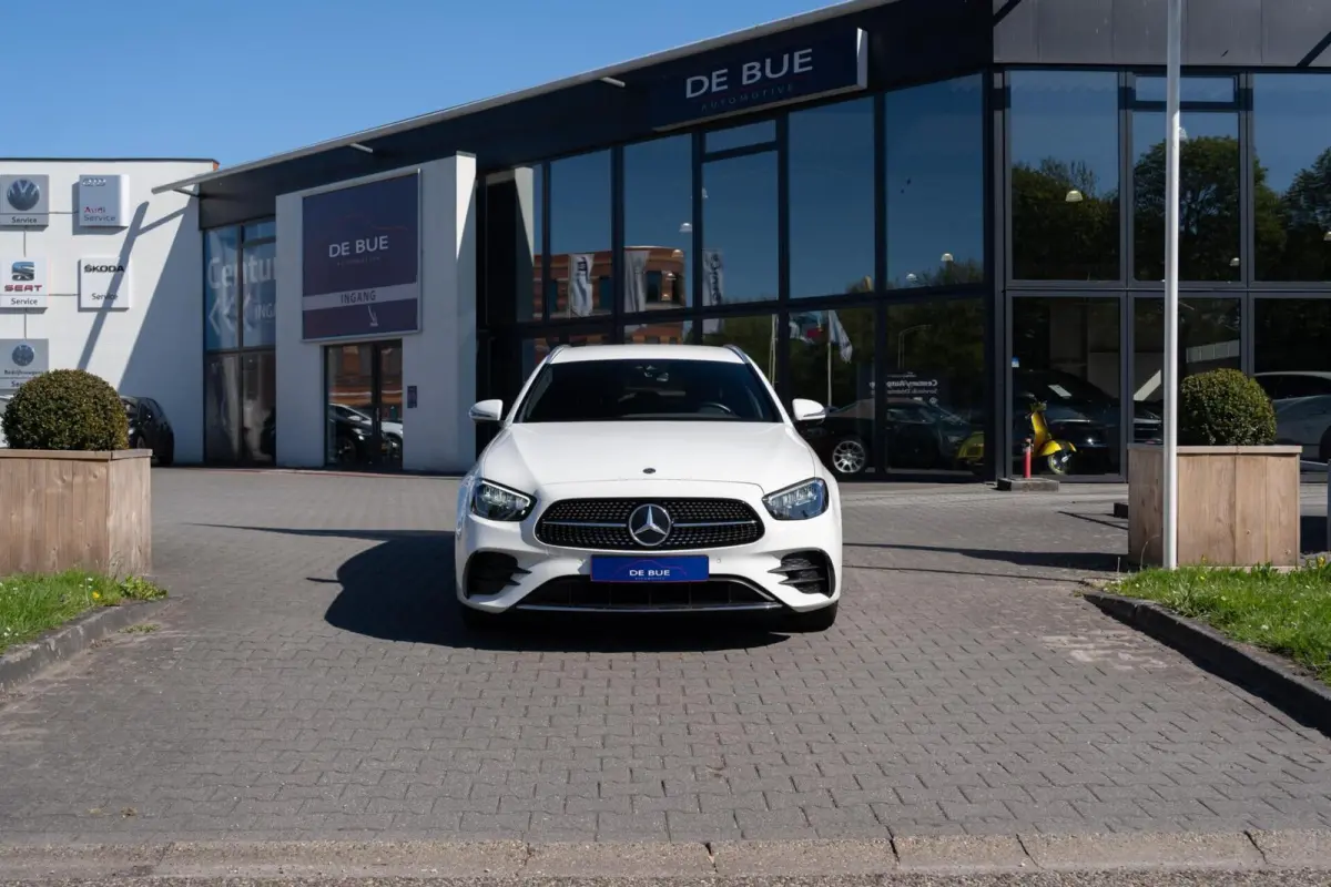 300 e AMG | Trekhaak | Hybride | Wide Screen | Apple Carplay | Sfeerverl. | Dealer Onderhouden
