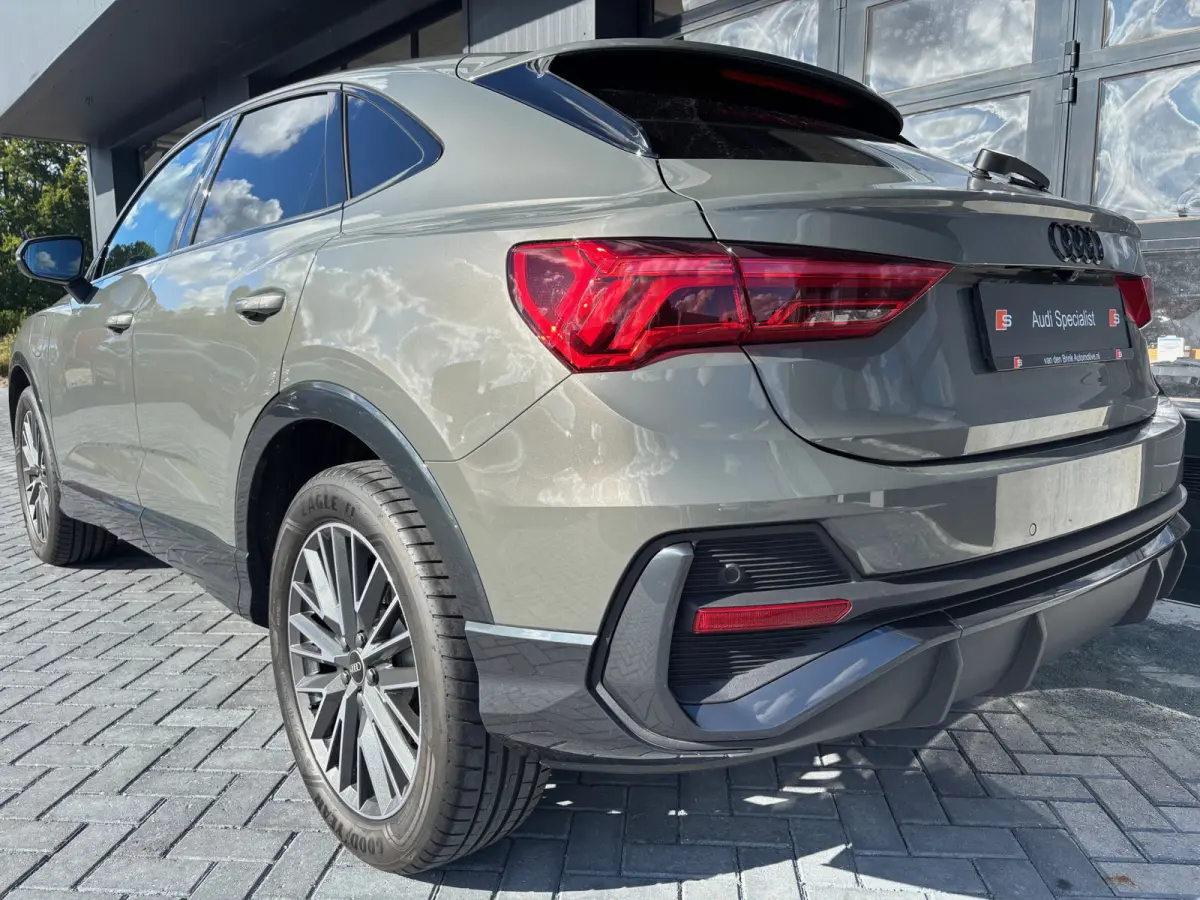 35 TFSI S-Line Pano Chronos grey