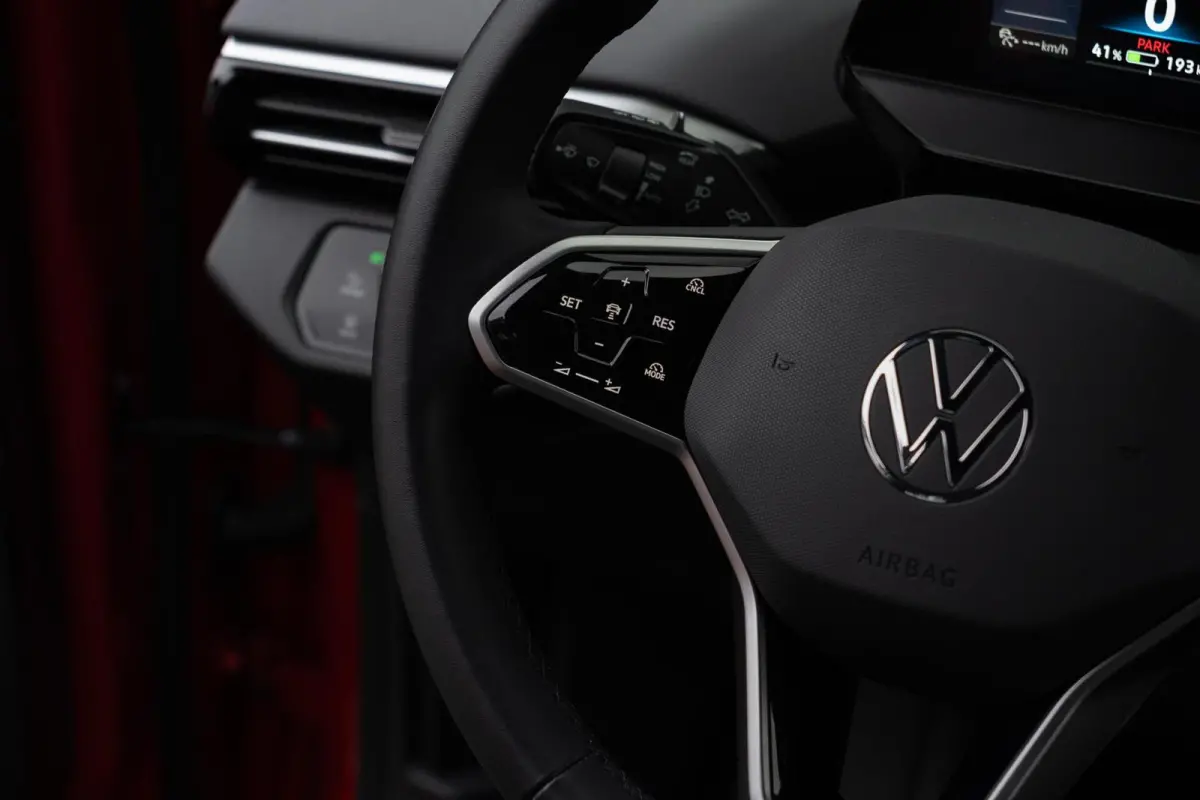 Pro Limited Plus 77 kWh|IQ Light|Trekhaak|Kings Red|CarPlay|Dealer Onderhouden
