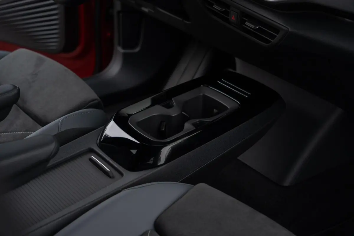 Pro Limited Plus 77 kWh|IQ Light|Trekhaak|Kings Red|CarPlay|Dealer Onderhouden