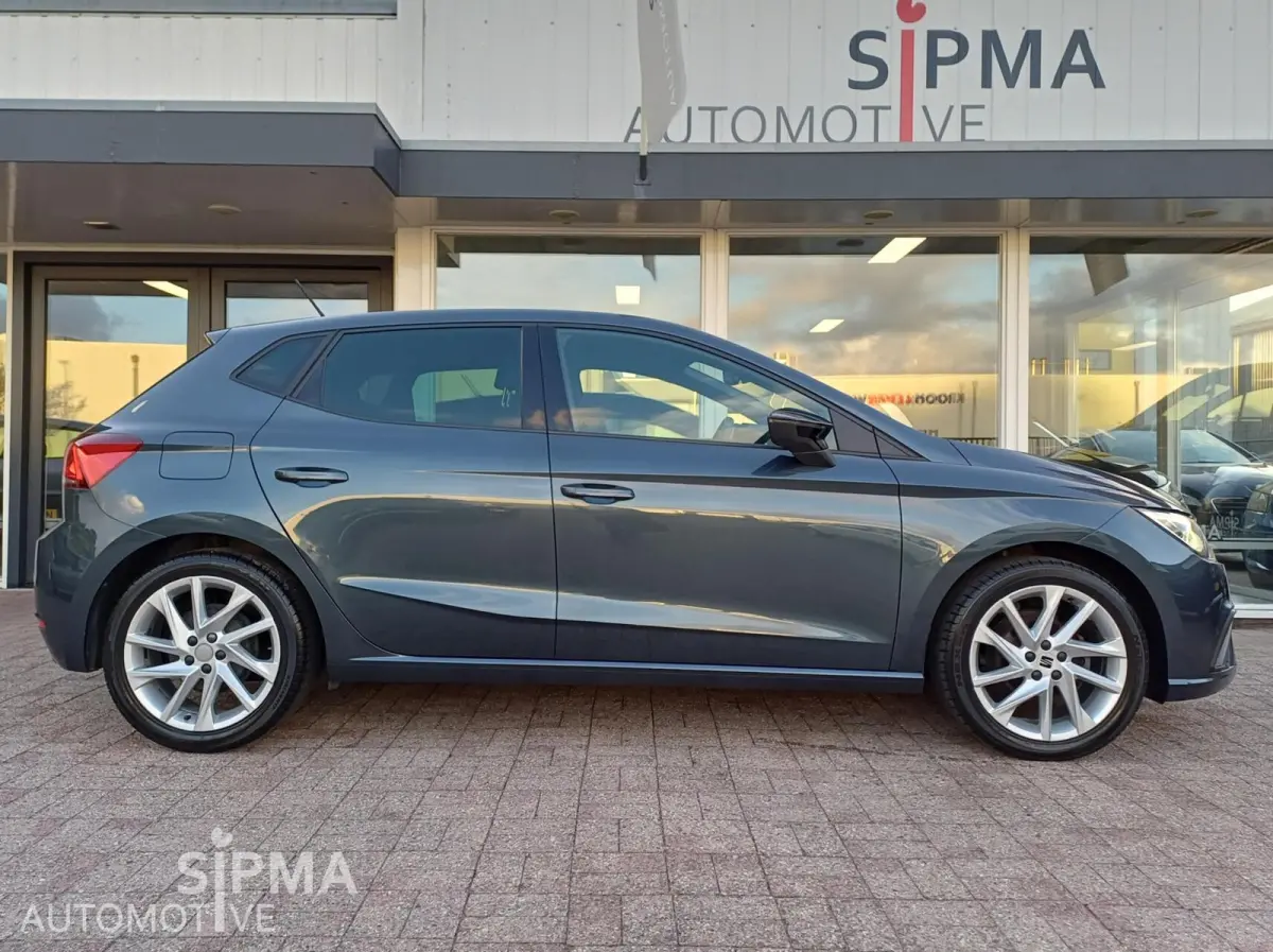 1.0 EcoTSI FR Business Intense/Led/Camera/Carplay/95pk