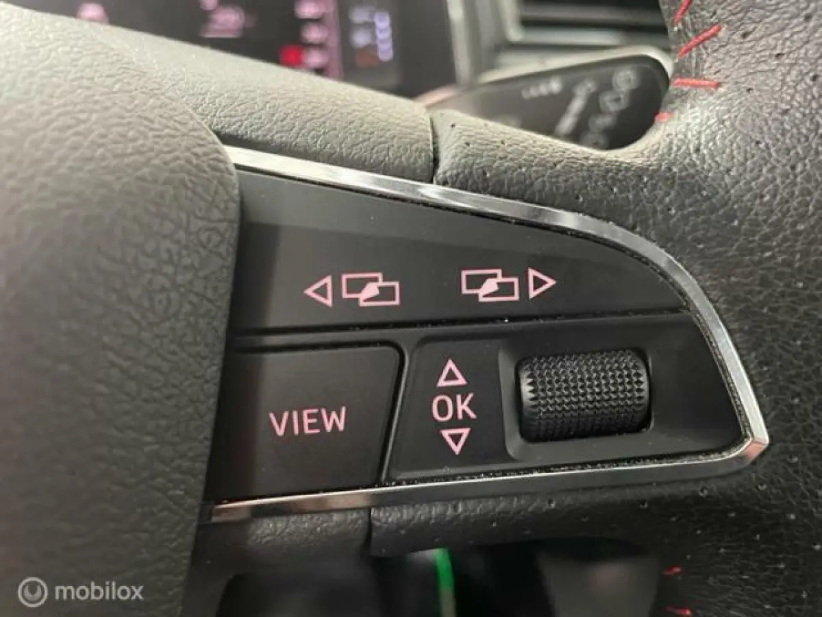 1.0 TSI FR Business Intense
