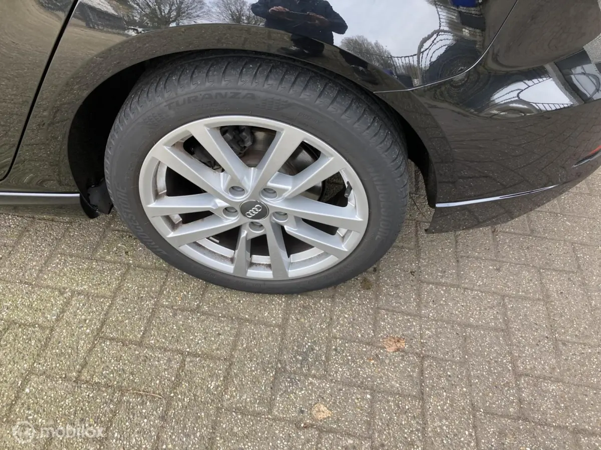 1.0 TFSI Design Pro Line Plus