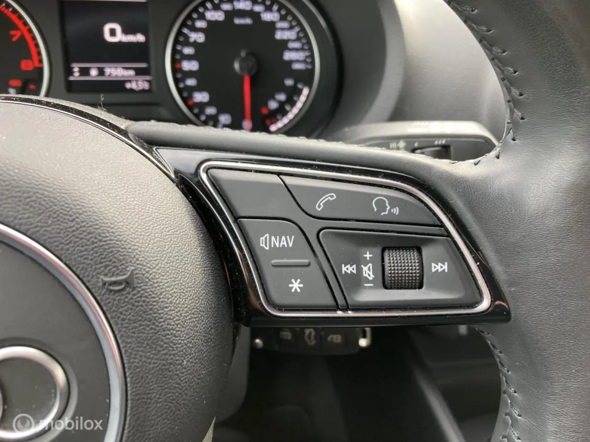 1.0 TFSI Design Pro Line Plus