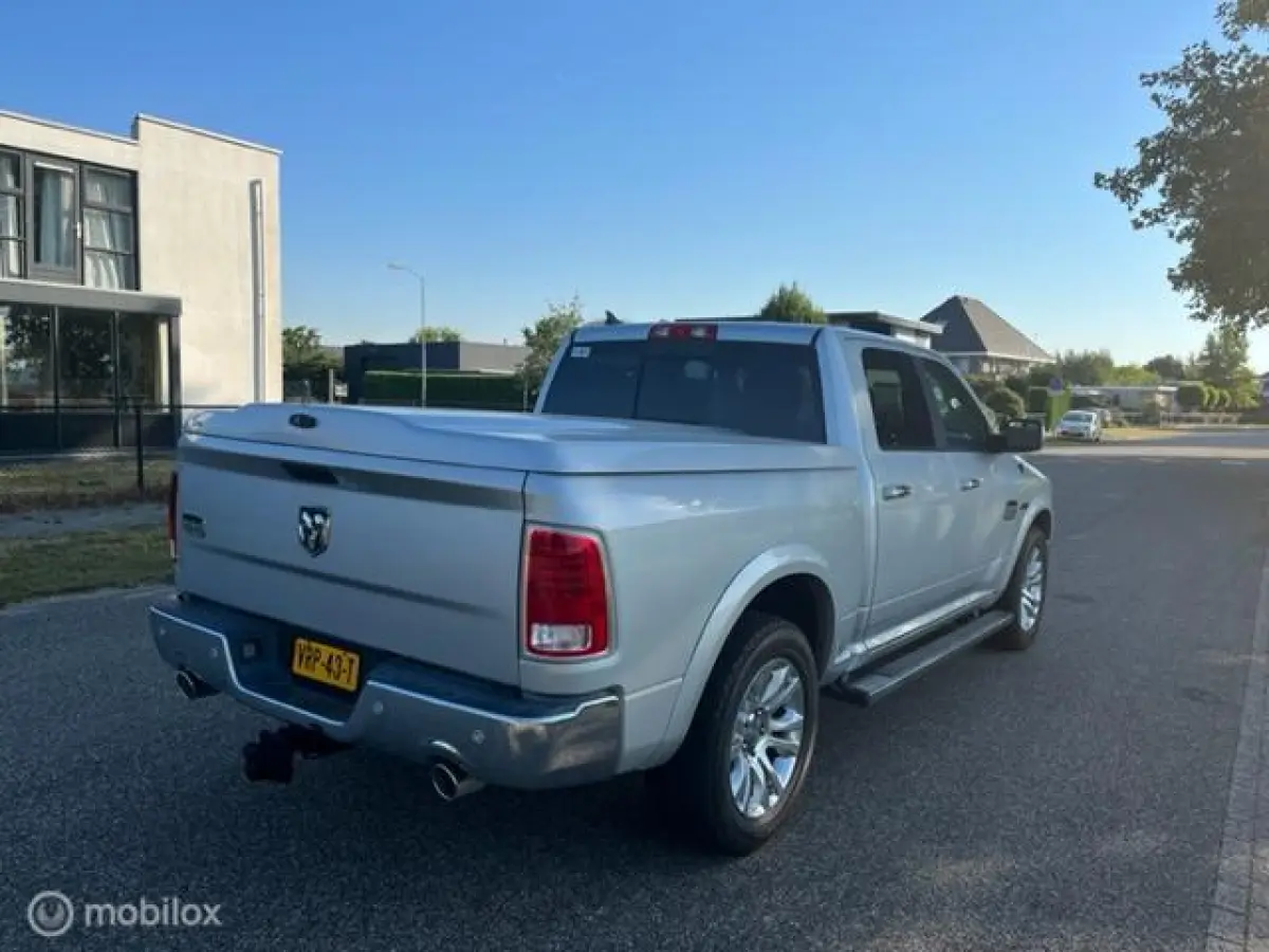 1500 3.0 TD Crew Cab 5'7 eco diesel euro 6 !!!!