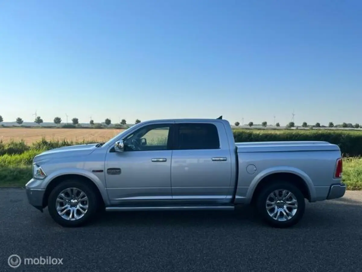 1500 3.0 TD Crew Cab 5'7 eco diesel euro 6 !!!!