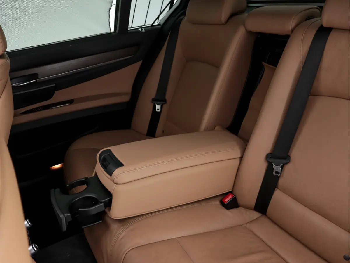 740d xDrive M-Sport-Styling Aut. *PANO | LEATHER | FULL-LED | TOPVIEW | NAVI-FULLMAP | SOFTCLOSE | HEAD-UP | HARMAN/KARDON | KEYLESS | CRUISE | HEATED-SPORTSEATS | LANE-ASSIST | MEMORY-PACK 
