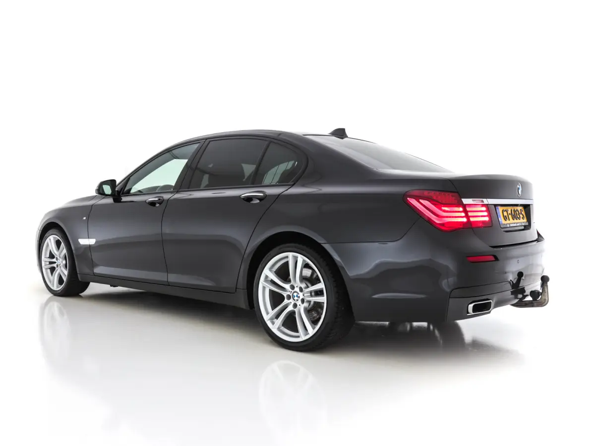 740d xDrive M-Sport-Styling Aut. *PANO | LEATHER | FULL-LED | TOPVIEW | NAVI-FULLMAP | SOFTCLOSE | HEAD-UP | HARMAN/KARDON | KEYLESS | CRUISE | HEATED-SPORTSEATS | LANE-ASSIST | MEMORY-PACK 
