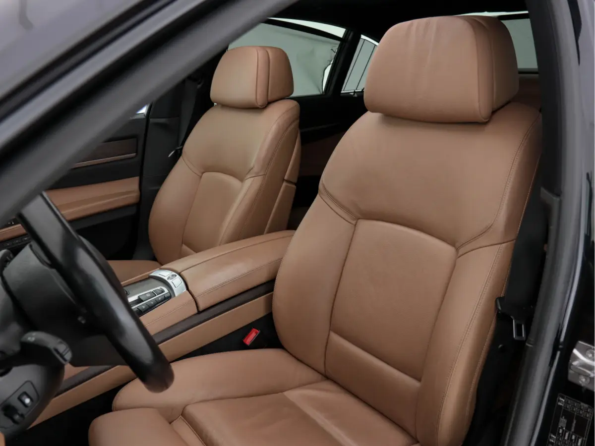 740d xDrive M-Sport-Styling Aut. *PANO | LEATHER | FULL-LED | TOPVIEW | NAVI-FULLMAP | SOFTCLOSE | HEAD-UP | HARMAN/KARDON | KEYLESS | CRUISE | HEATED-SPORTSEATS | LANE-ASSIST | MEMORY-PACK 