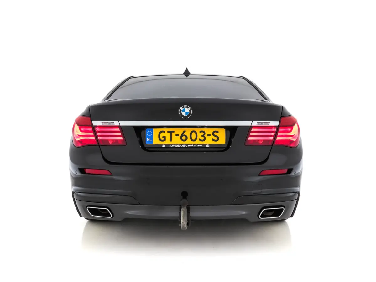 740d xDrive M-Sport-Styling Aut. *PANO | LEATHER | FULL-LED | TOPVIEW | NAVI-FULLMAP | SOFTCLOSE | HEAD-UP | HARMAN/KARDON | KEYLESS | CRUISE | HEATED-SPORTSEATS | LANE-ASSIST | MEMORY-PACK 