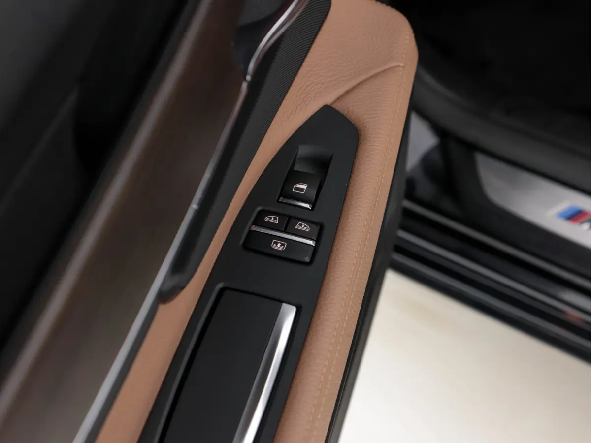 740d xDrive M-Sport-Styling Aut. *PANO | LEATHER | FULL-LED | TOPVIEW | NAVI-FULLMAP | SOFTCLOSE | HEAD-UP | HARMAN/KARDON | KEYLESS | CRUISE | HEATED-SPORTSEATS | LANE-ASSIST | MEMORY-PACK 
