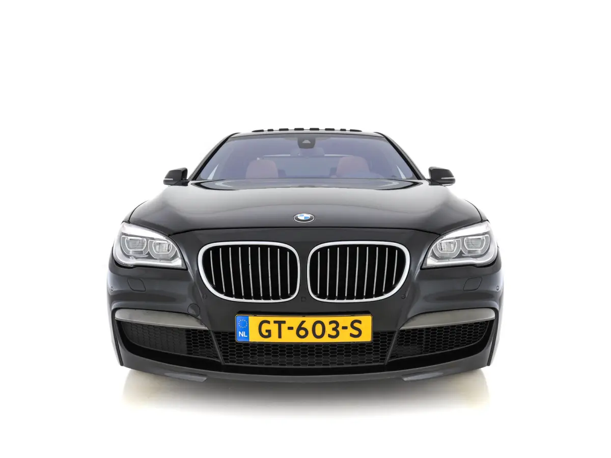 740d xDrive M-Sport-Styling Aut. *PANO | LEATHER | FULL-LED | TOPVIEW | NAVI-FULLMAP | SOFTCLOSE | HEAD-UP | HARMAN/KARDON | KEYLESS | CRUISE | HEATED-SPORTSEATS | LANE-ASSIST | MEMORY-PACK 