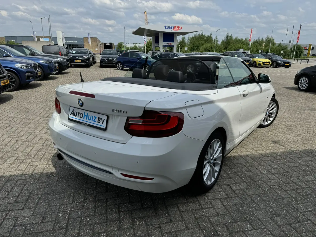 218i Executive Sport Line Leer Navigatie PDC Xenon Climate Control Stuurverwarming Stoelverwarming