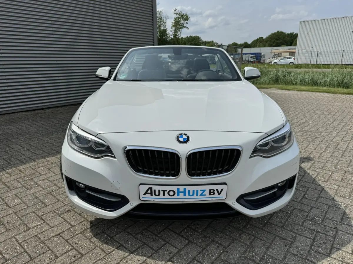 218i Executive Sport Line Leer Navigatie PDC Xenon Climate Control Stuurverwarming Stoelverwarming