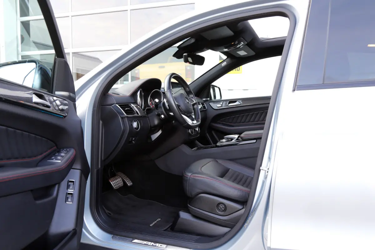 43 AMG 367PK 4MATIC 9-G Aut.*Perfect MB Onderh.*AMG int/ext/Panodak/Nightpakket/Sfeer/Apple Carplay-Android/Carbon/Luchtvering/LED Koplampen/Harman-Kardon/Elek. Trekhaak/Elek. Klep/