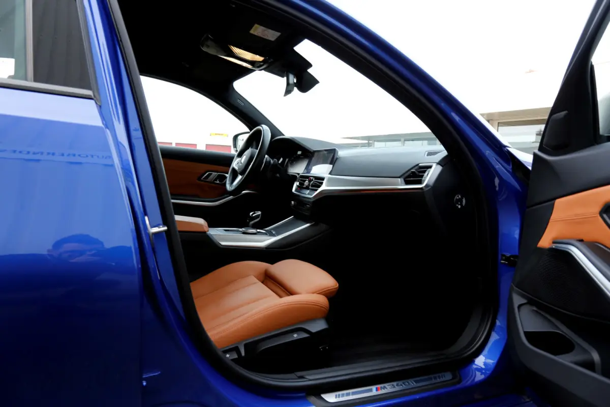 M340i xDrive 374PK M-Sport Aut.*Perfect BMW Onderh.*BTW-Auto*Co-Pilot Pack/Live Cockpit Prof/Apple Carplay-Android/Head-Up Display/360/Navi/Leder Sport/LED/Dodehoek/Rijstrook/ACC/DAB*