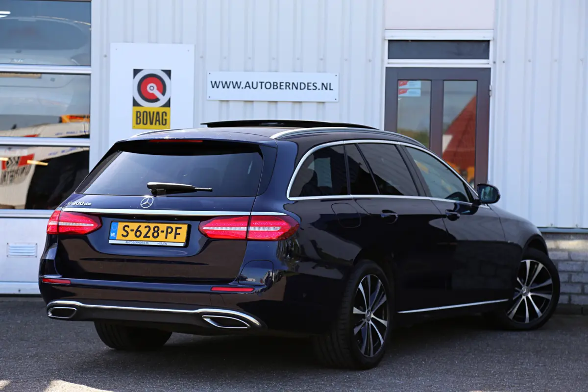 300 de Premium Plus Plug in Hybride 9-G Aut.*BTW*Perfect MB Onderh.*Panodak/Leder/Stoelverw./Burmester/ACC/Xenon/LED/Elek. Klep/Dodehoek/Rijstrook/Apple Carplay-Android/Camera/Parkeersens.V+