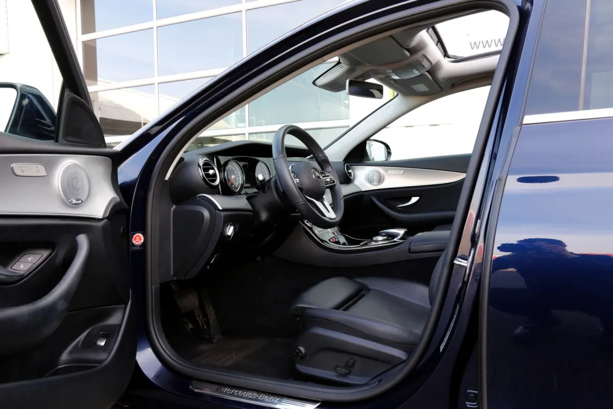 300 de Premium Plus Plug in Hybride 9-G Aut.*BTW*Perfect MB Onderh.*Panodak/Leder/Stoelverw./Burmester/ACC/Xenon/LED/Elek. Klep/Dodehoek/Rijstrook/Apple Carplay-Android/Camera/Parkeersens.V+