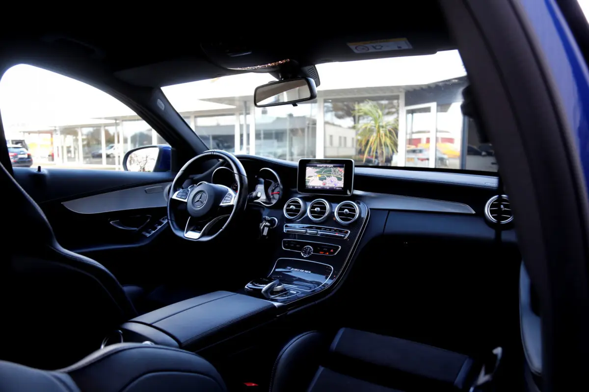 63 AMG 4.0 V8 476PK Aut.*Perfect Mercedes Onderh.*BTW Auto*Performance Seats/Carbon/Navi/Multibeam LED/Bi-Xenon/Stoelverw./Elek. Stoelen/Parkeersens.V+A/19 inch AMG*