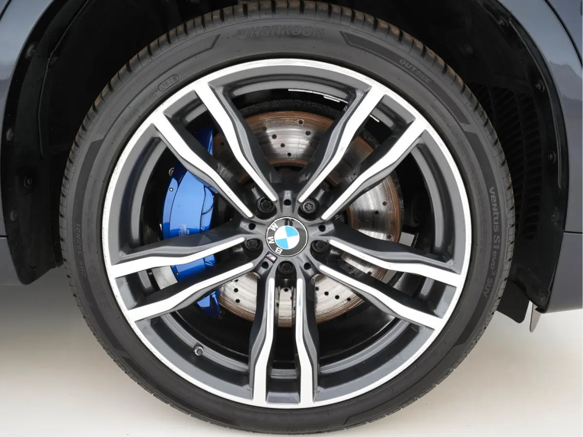 M Sport-Styling Innovation-Pack [ CHIP-TUNING 680-PK/850-Nm ] Aut. *LEATHER | NIGHTVISION | TOPVIEW | MEMORY-PACK | HARMAN/KARDON-AUDIO | HEAD-UP | SOFTCLOSE |  BLINDSPOT | DAB+ | FULL-LED |