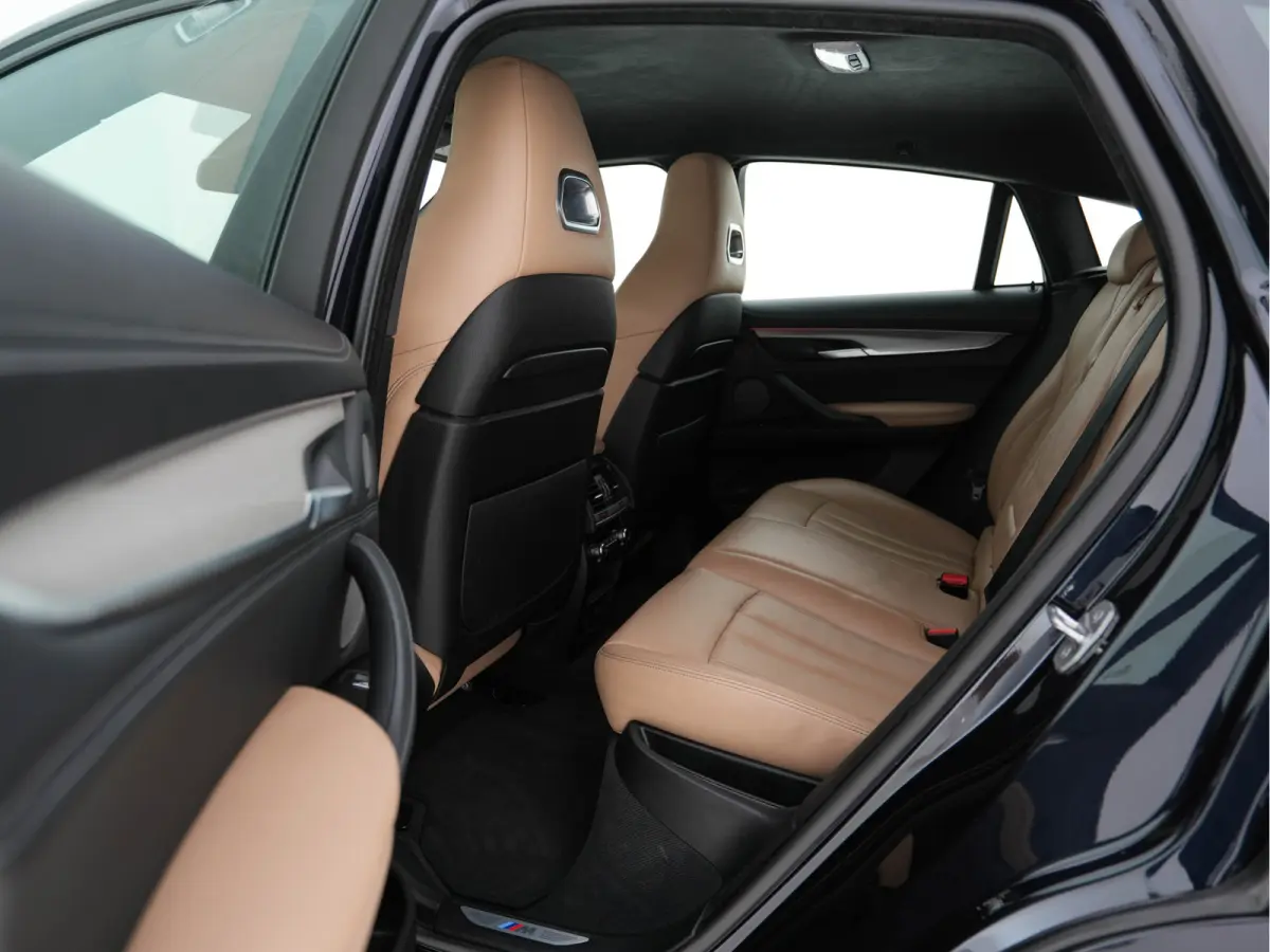 M Sport-Styling Innovation-Pack [ CHIP-TUNING 680-PK/850-Nm ] Aut. *LEATHER | NIGHTVISION | TOPVIEW | MEMORY-PACK | HARMAN/KARDON-AUDIO | HEAD-UP | SOFTCLOSE |  BLINDSPOT | DAB+ | FULL-LED |
