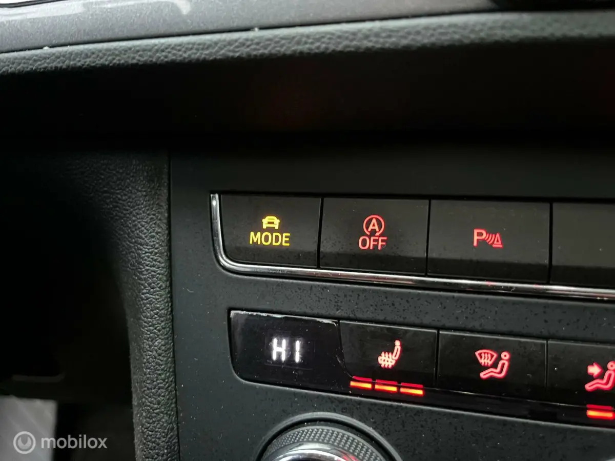 1.4 TSI FR Act/Pano/Mode/Stoelverwarming/Navi