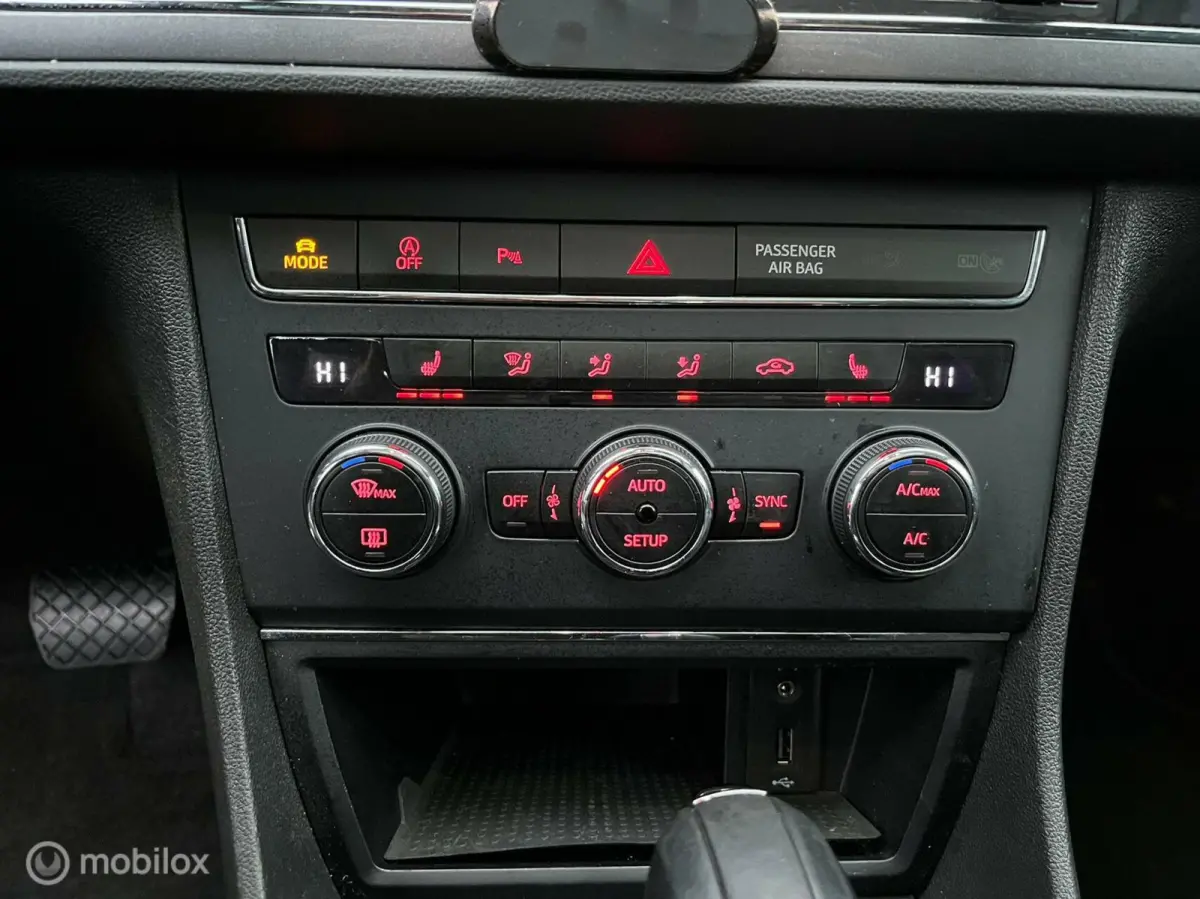 1.4 TSI FR Act/Pano/Mode/Stoelverwarming/Navi