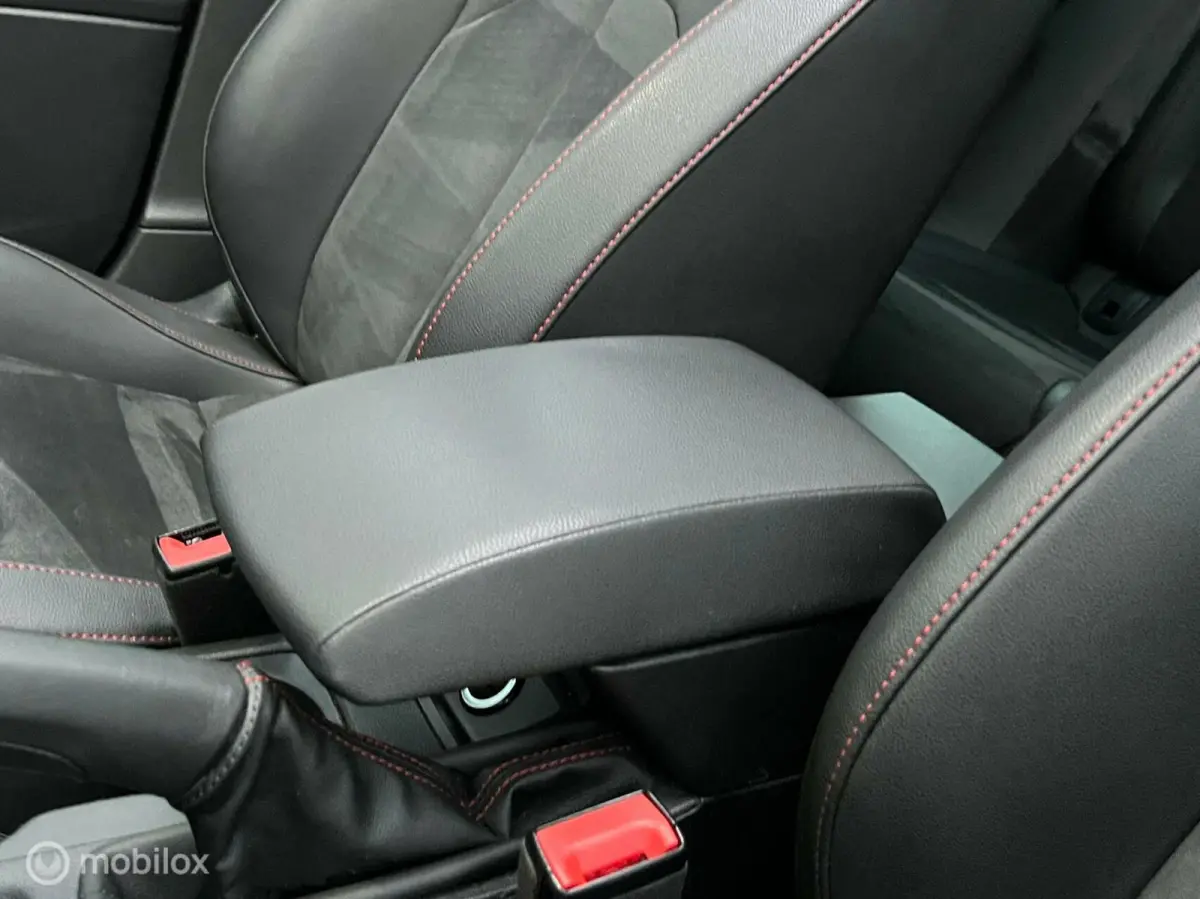 1.4 TSI FR Act/Pano/Mode/Stoelverwarming/Navi