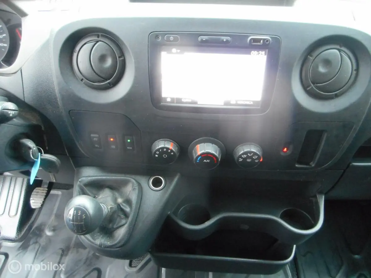 bestel T35 2.3 dCi L3H3/AIRCO/CRUISECONTROL/3500KG TREKHAAK