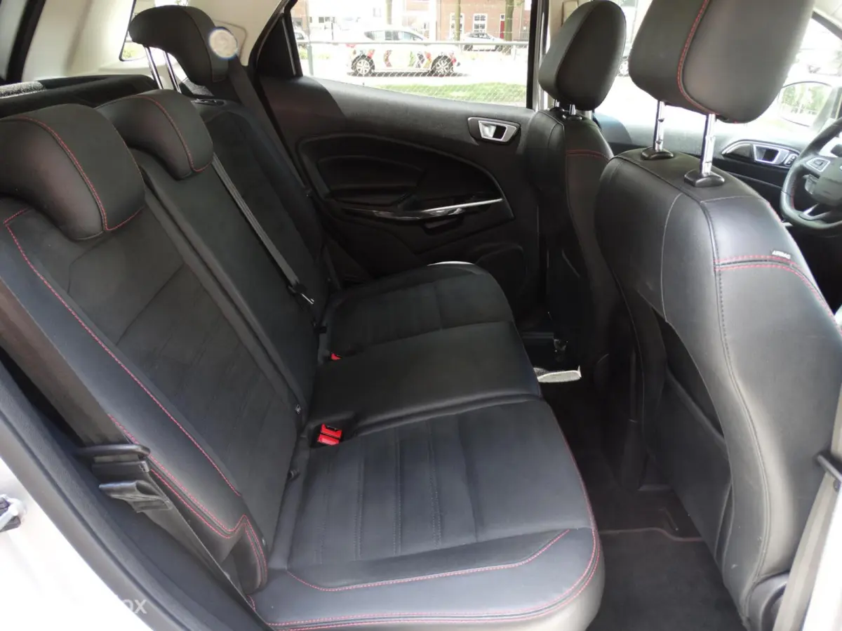 1.0 EcoBoost ST-Line | Camera | 125 PK