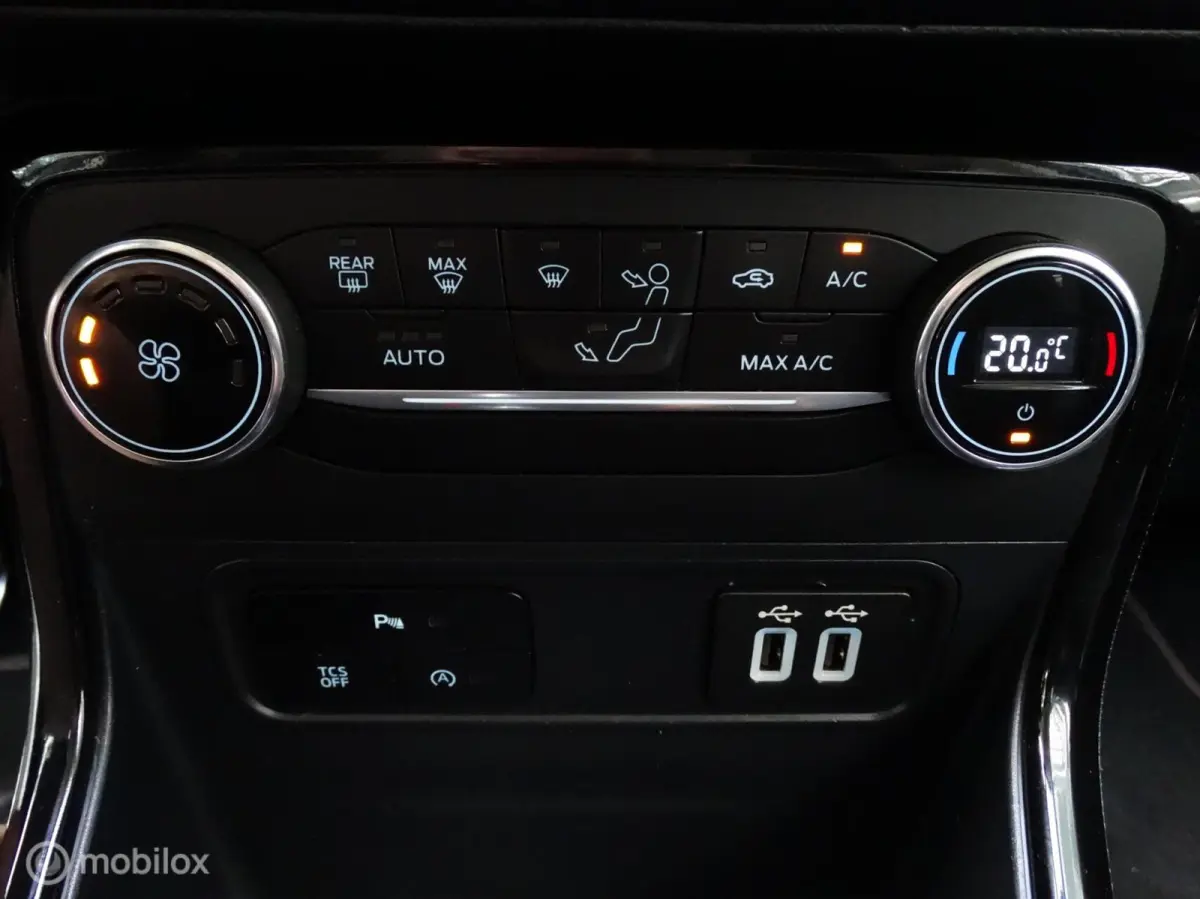 1.0 EcoBoost ST-Line | Camera | 125 PK