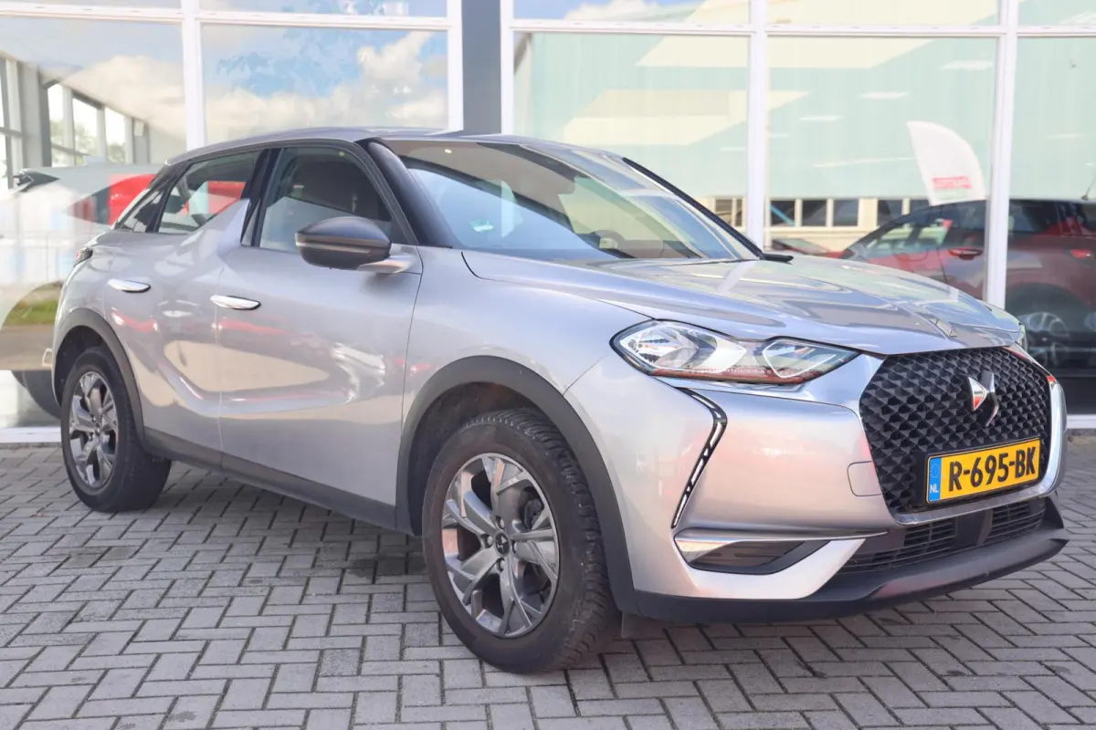 1.2 PureTech Montmartre|Navi|Cruise|PDC|AppleCarplay/Android Auto|Start/Stop|