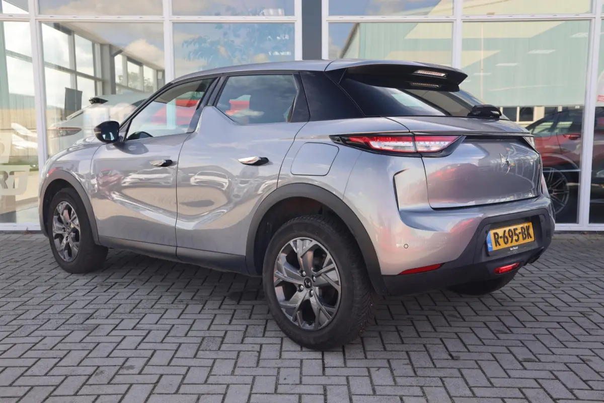 1.2 PureTech Montmartre|Navi|Cruise|PDC|AppleCarplay/Android Auto|Start/Stop|