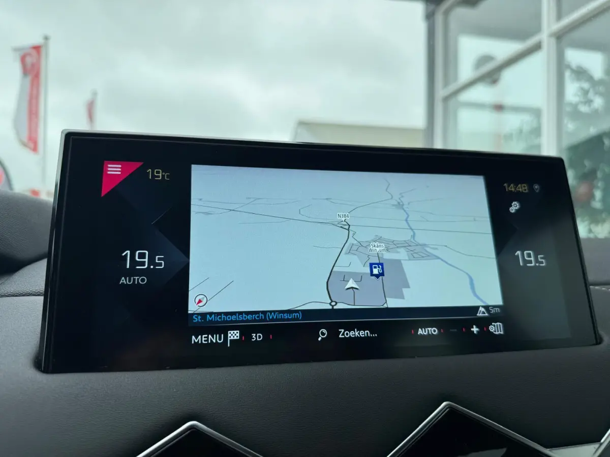 1.2 PureTech Montmartre|Navi|Cruise|PDC|AppleCarplay/Android Auto|Start/Stop|