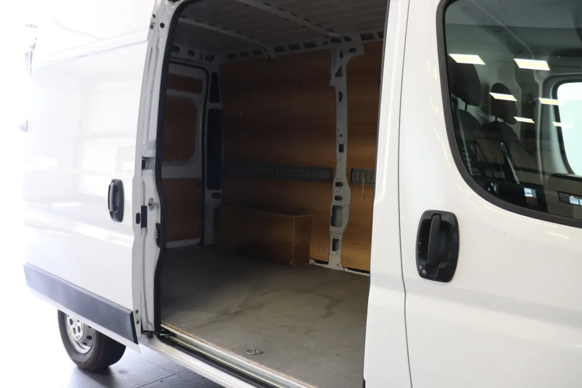 2.2D L2H2 120PK EURO 6 - Airco - Cruise - € 17.950,- Excl.