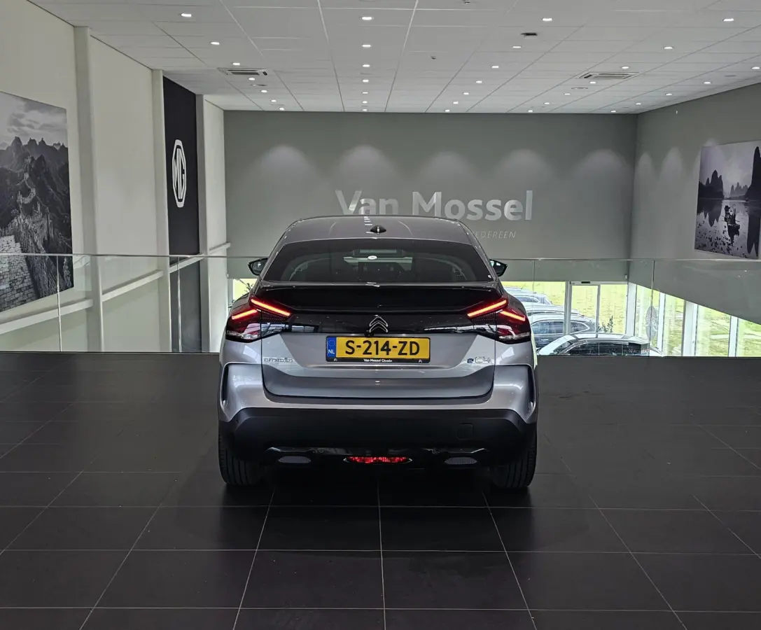 Feel 50 kWh Climate Control | Full Map Navigatie | Apple Carplay / Android Auto | Camera | Parkeersensoren | Bekleding Half Leder | 18" Lichtmetalen Velgen