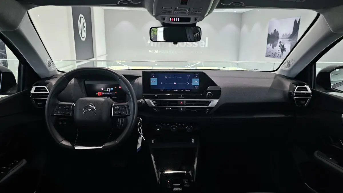 Feel 50 kWh Climate Control | Full Map Navigatie | Apple Carplay / Android Auto | Camera | Parkeersensoren | Bekleding Half Leder | 18" Lichtmetalen Velgen