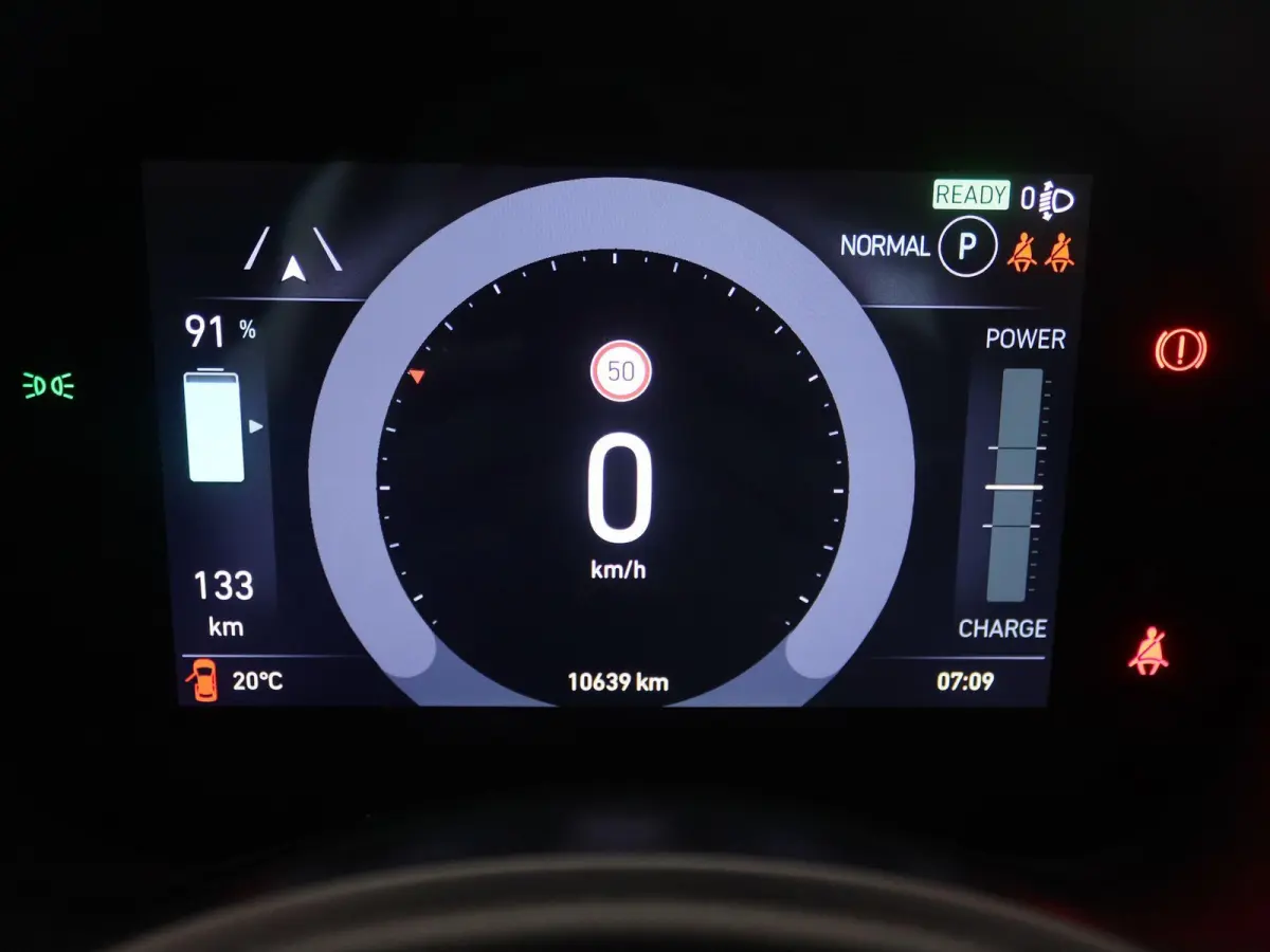 RED 24 kWh | Cabrio | 16" Lichtmetalen Velgen | Parkeersensoren |