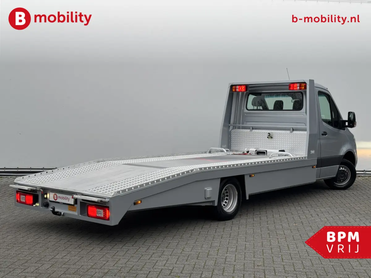 519 CDI Tijhof AluLiner V/A €32 Per Dag!! Luchtvering NIEUW! MJ.2025 Autotransporter/ Oprijwagen | Lier | 3-Zitplaatsen | AppleCarPlay | DAB | Adaptive Cruise Control | Navigatie | Trekhaa