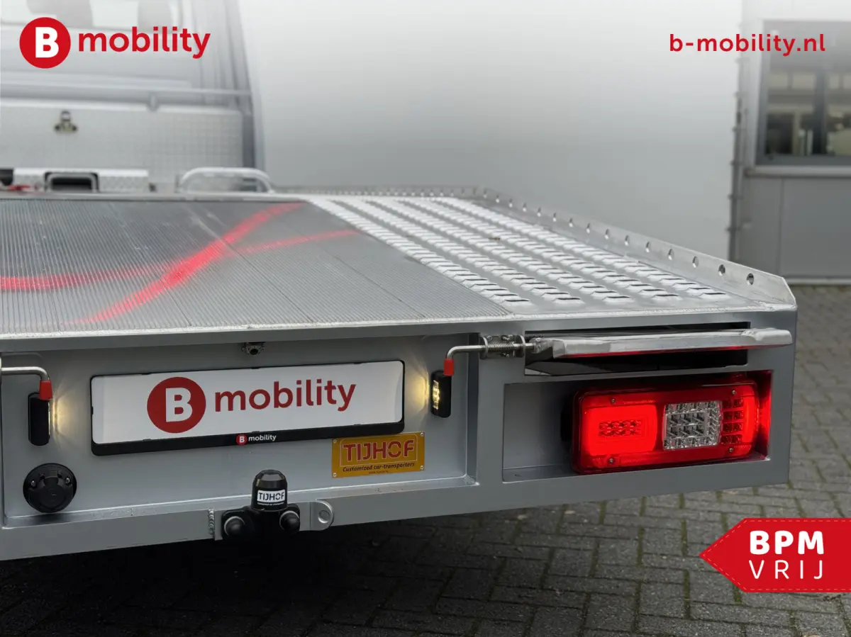 519 CDI Tijhof AluLiner V/A €32 Per Dag!! Luchtvering NIEUW! MJ.2025 Autotransporter/ Oprijwagen | Lier | 3-Zitplaatsen | AppleCarPlay | DAB | Adaptive Cruise Control | Navigatie | Trekhaa