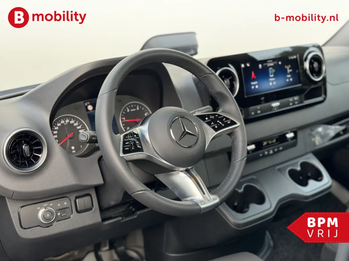 519 CDI Tijhof AluLiner V/A €32 Per Dag!! Luchtvering NIEUW! MJ.2025 Autotransporter/ Oprijwagen | Lier | 3-Zitplaatsen | AppleCarPlay | DAB | Adaptive Cruise Control | Navigatie | Trekhaa