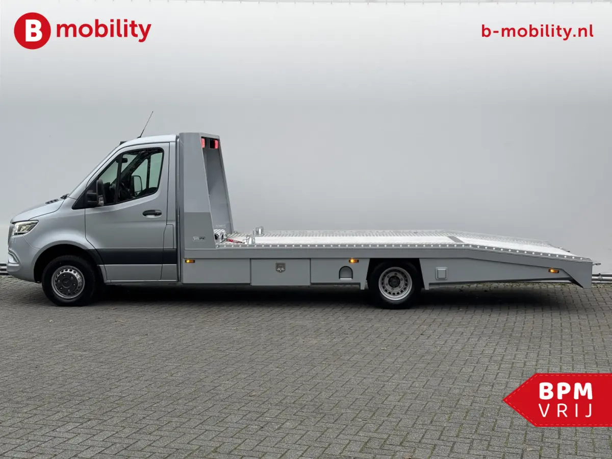 519 CDI Tijhof AluLiner V/A €32 Per Dag!! Luchtvering NIEUW! MJ.2025 Autotransporter/ Oprijwagen | Lier | 3-Zitplaatsen | AppleCarPlay | DAB | Adaptive Cruise Control | Navigatie | Trekhaa