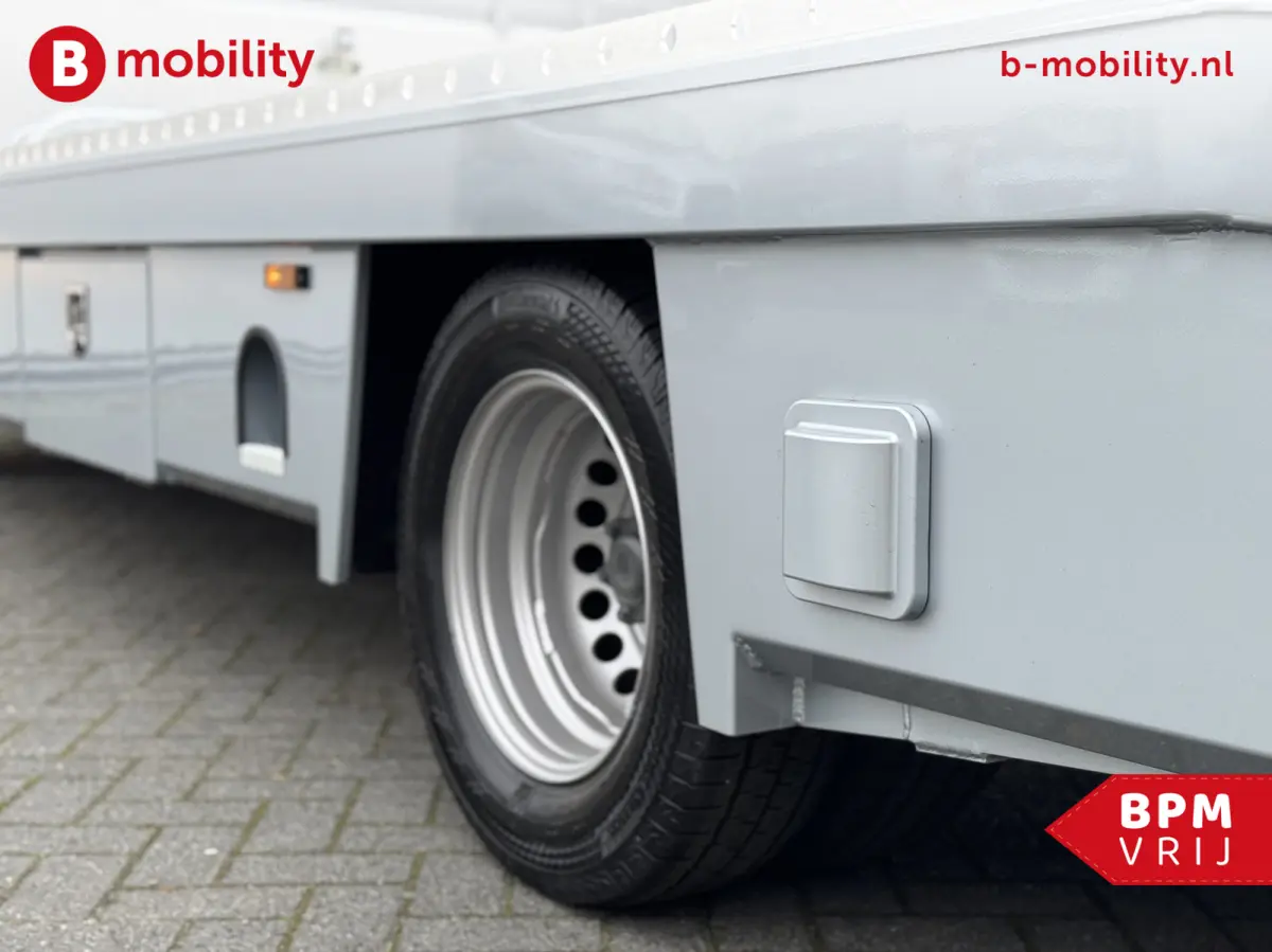 519 CDI Tijhof AluLiner V/A €32 Per Dag!! Luchtvering NIEUW! MJ.2025 Autotransporter/ Oprijwagen | Lier | 3-Zitplaatsen | AppleCarPlay | DAB | Adaptive Cruise Control | Navigatie | Trekhaa