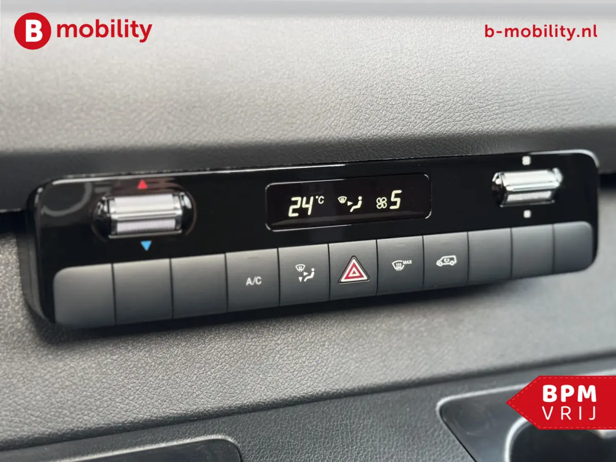 519 CDI Tijhof AluLiner V/A €32 Per Dag!! Luchtvering NIEUW! MJ.2025 Autotransporter/ Oprijwagen | Lier | 3-Zitplaatsen | AppleCarPlay | DAB | Adaptive Cruise Control | Navigatie | Trekhaa
