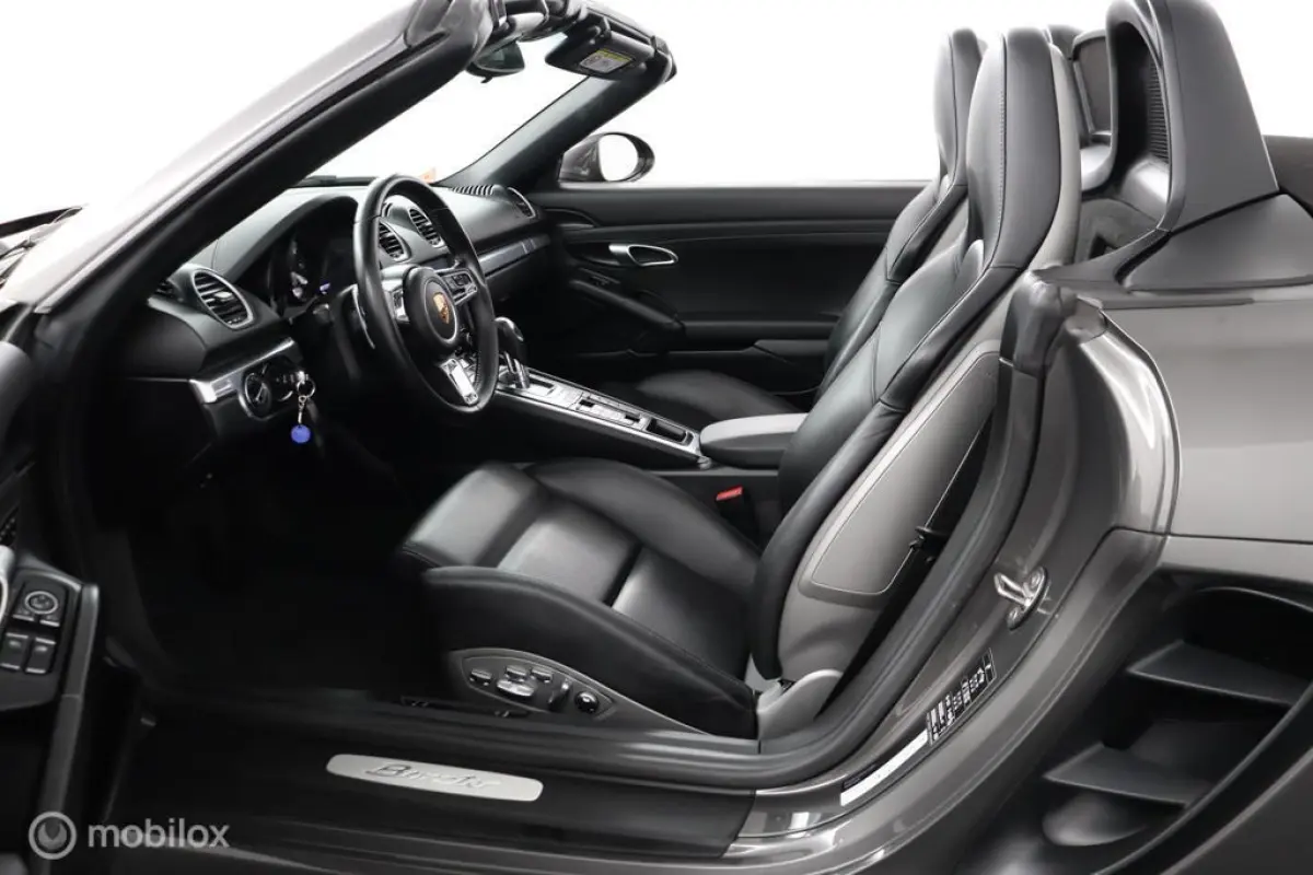 2.0 Turbo 300 Pk PDK| Leder | NL Auto | Sportuitlaat | 20LMV | stoel\stoel verwarming | memory stoelen |Active suspensie PASM | DEALER-STAAT