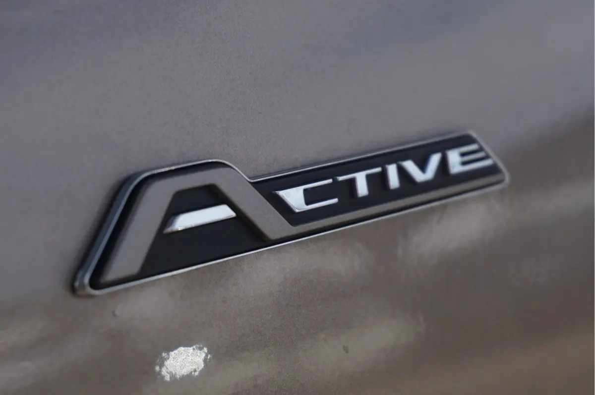 300S Active 130PK BPM VRIJ!! Airco, Cruise, Apple CP / Android Auto, 17" LM Velg!! NR. 219