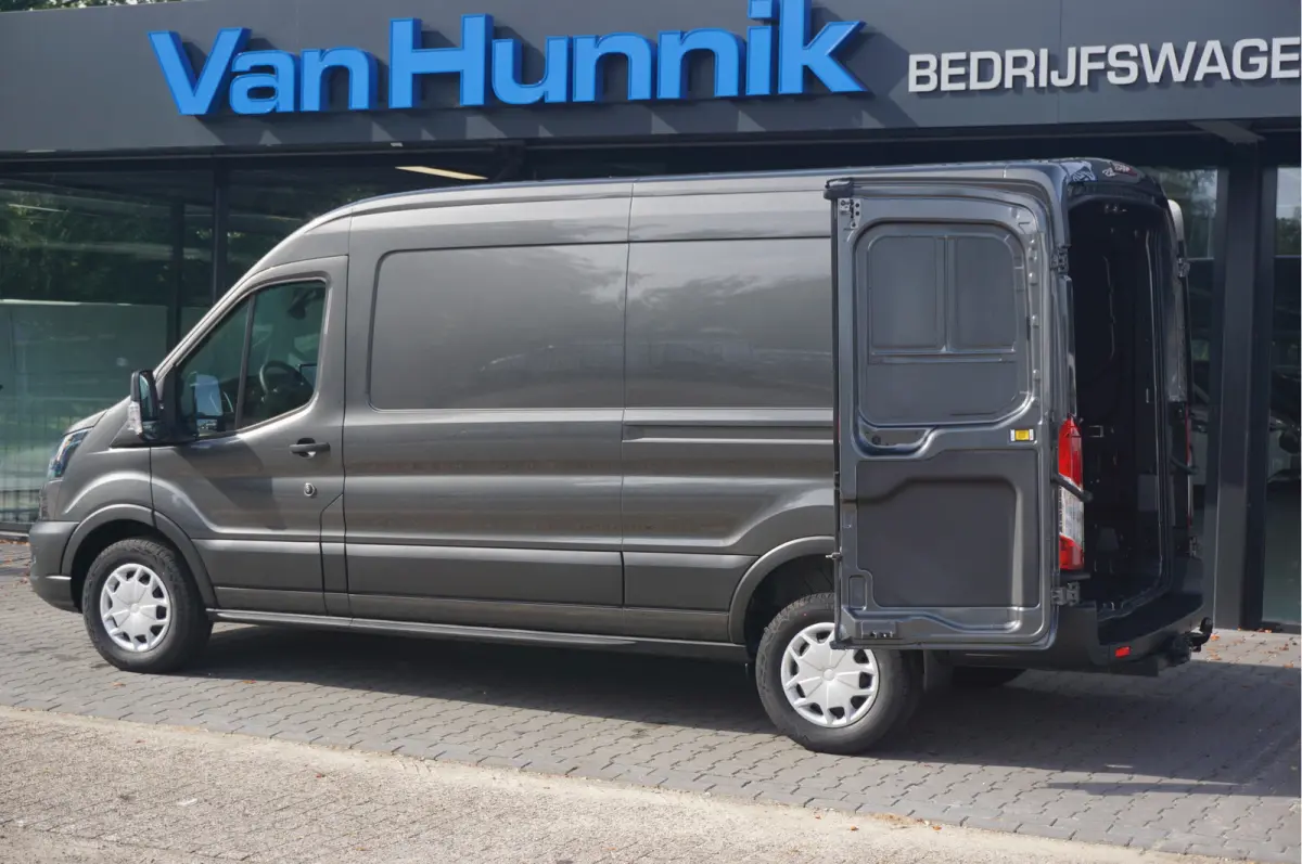 350L 130PK L3H2 Trend BPM VRIJ!! Clima, 12" Sync 4 scherm Navi, 270° deur, Trekhaak!! NR. 330