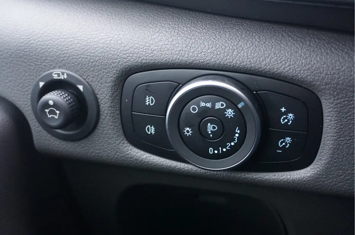 350L 170PK L3H2 Limited AUT BPM VRIJ!! 12" Sync4 Navi + Camera, LM Velg, Xenon!! NR. 225