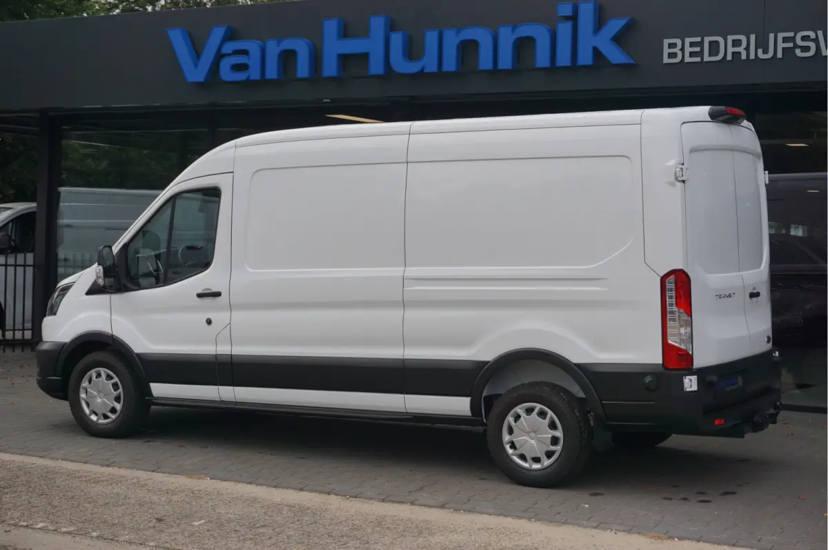 350L 130PK L3H2 Trend AUT BPM VRIJ!! Clima, 12" Sync 4 Navi, 270º deur, Trekhaak!! NR. 165