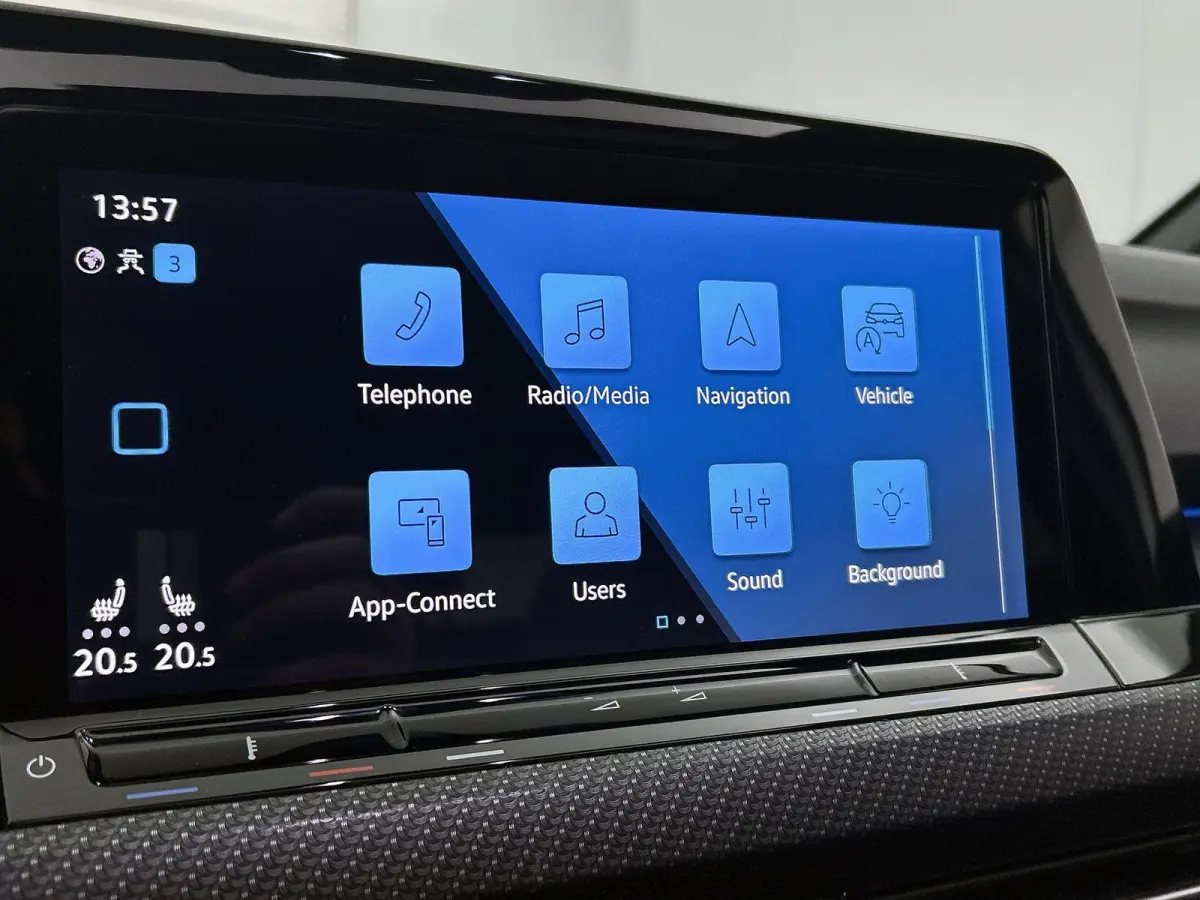 1.5 eTSI R-Line Business | Automaat | Panoramadak | Navigatie | Apple Carplay / Android Auto | IQ-Light | Sfeerverlichting | Lichtmetalen Velgen |